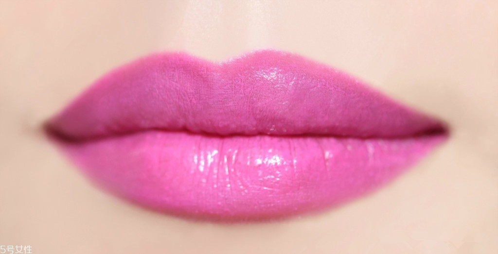 唇紋是什么 應(yīng)該怎么去除 唇紋是什么 應(yīng)該怎么去除