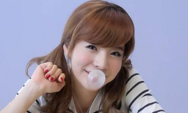 嚼口香糖好處多!消除不安助減肥 嚼口香糖好處多!消除不安助減肥