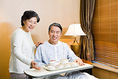 中風(fēng)病人可以做哪些復(fù)健運(yùn)動(dòng) 中風(fēng)病人可以做哪些復(fù)健運(yùn)動(dòng)