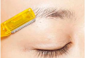 美眉也是化妝的重點(diǎn) 美眉也是化妝的重點(diǎn)