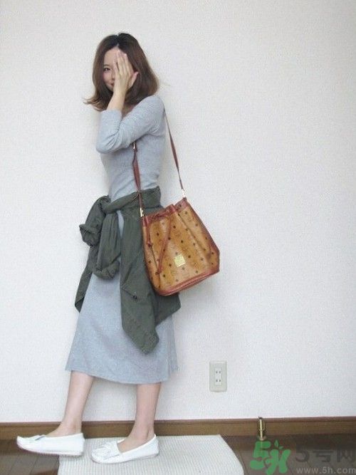 媽咪搭配 不會太過休閑的4個(gè)大人穿搭方式 媽咪搭配 不會太過休閑的4個(gè)大人穿搭方式