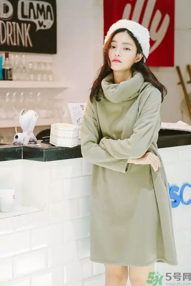 秋冬連衣裙怎么搭配 秋冬連衣裙怎么搭配