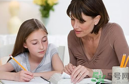 父母如何輔導(dǎo)孩子做作業(yè)建立學(xué)習(xí)區(qū)域.png 父母如何輔導(dǎo)孩子做作業(yè)建立學(xué)習(xí)區(qū)域.png