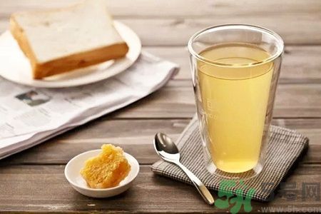 蜂蜜水治感冒?口腔殺菌防治惡化 蜂蜜水治感冒?口腔殺菌防治惡化