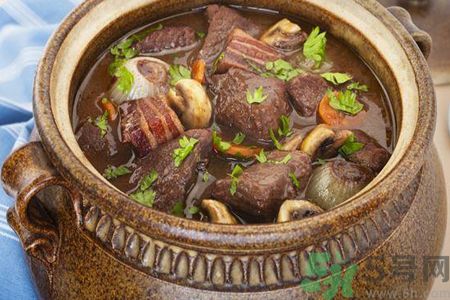 紅燒肉吃太多小心腸癌風(fēng)險(xiǎn)增加 紅燒肉吃太多小心腸癌風(fēng)險(xiǎn)增加