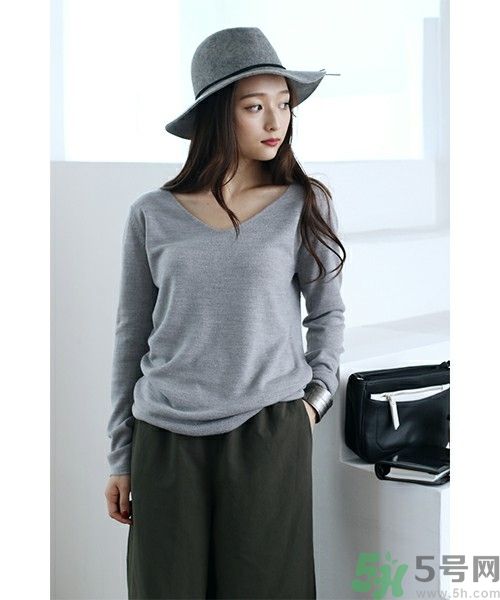 冬季毛衣搭配 最受歡迎的簡(jiǎn)約搭配 冬季毛衣搭配 最受歡迎的簡(jiǎn)約搭配