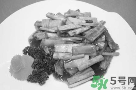 春筍放冰箱發(fā)黑還能吃嗎?吃春筍的四個(gè)建議 春筍放冰箱發(fā)黑還能吃嗎?吃春筍的四個(gè)建議