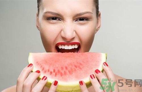 冬天可以吃西瓜嗎?冬天吃西瓜的好處 冬天可以吃西瓜嗎?冬天吃西瓜的好處