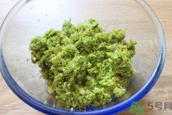 青花椰菜PIZZA做法 青花椰菜PIZZA做法