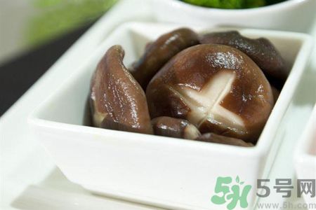 湯圓怎么吃不會(huì)胖?搭配無糖綠茶和烏龍茶好 湯圓怎么吃不會(huì)胖?搭配無糖綠茶和烏龍茶好