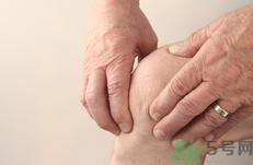 痛風(fēng)突然發(fā)作怎么辦?如何快速止痛?.png 痛風(fēng)突然發(fā)作怎么辦?如何快速止痛?.png