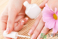 11歲女孩可以涂指甲油嗎?11歲女孩涂指甲油好嗎.png 11歲女孩可以涂指甲油嗎?11歲女孩涂指甲油好嗎.png