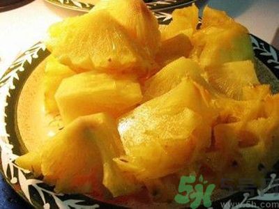 寶寶可以吃菠蘿嗎?寶寶多大能吃菠蘿?.jpg 寶寶可以吃菠蘿嗎?寶寶多大能吃菠蘿?.jpg