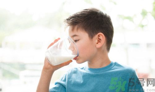 我14歲為什么才1米5 14歲怎么長高 我14歲為什么才1米5 14歲怎么長高