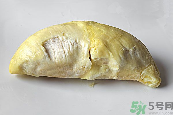 女子安檢口吃十斤榴蓮 為什么榴蓮吃完會流鼻血？