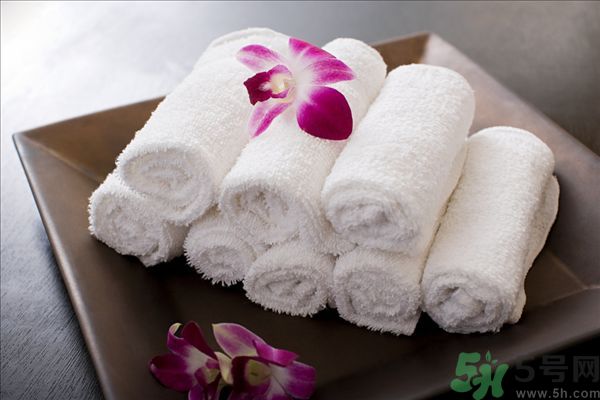 浴巾多久洗一次好？洗澡毛巾怎么洗干凈？