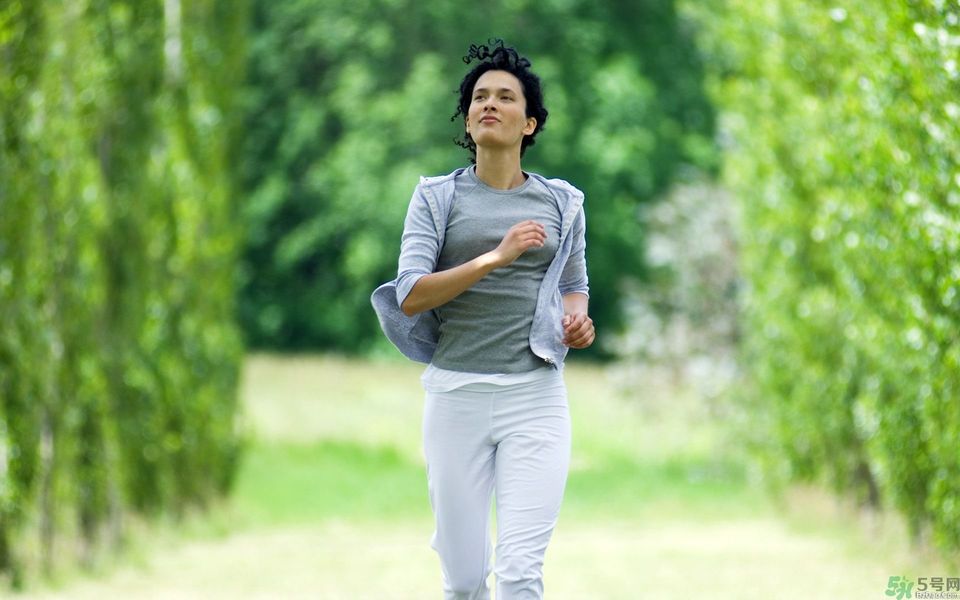 22歲以后還能長(zhǎng)高嗎？想長(zhǎng)高怎么辦？