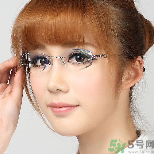 眼睛近視越來越嚴(yán)重 怎么樣才能恢復(fù)視力呢？