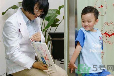 口吃是結(jié)巴嗎？口吃怎么辦能矯正嗎？