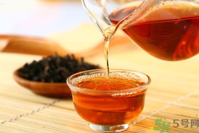 春天喝紅茶好不好？春天喝紅茶還是喝綠茶好呢？