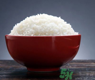 蒸飯?jiān)趺醋龊贸?？蒸飯要什么步驟?