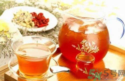 春天喝菊花茶好嗎？女性春天喝什么茶最好？