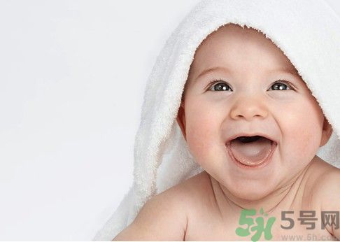 兒童的耳朵怎樣保護(hù)？保護(hù)寶寶的耳朵要做什么？