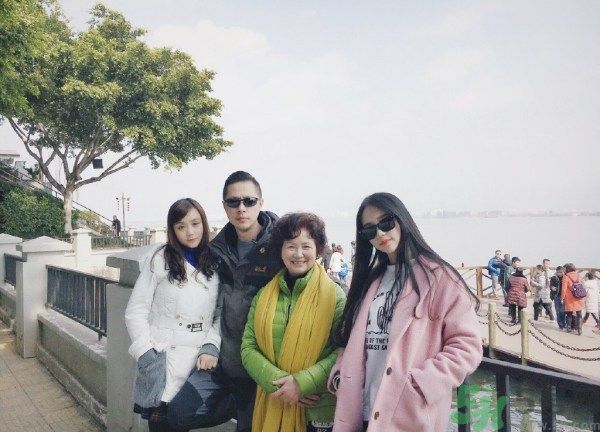 47歲老爸顏值逆天 47歲老爸保養(yǎng)怎么做的？