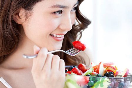 剖腹產(chǎn)后能吃蘋果嗎？剖腹產(chǎn)后能吃什么水果？