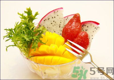 剖腹產(chǎn)后能吃蘋果嗎？剖腹產(chǎn)后能吃什么水果？