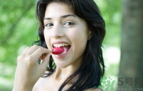 剖腹產(chǎn)后能吃蘋果嗎？剖腹產(chǎn)后能吃什么水果？