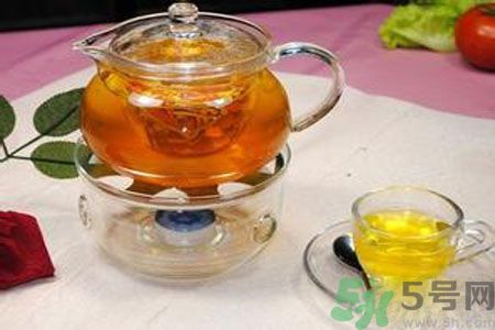 枸杞泡水有什么害處？枸杞泡水喝有什么好處？