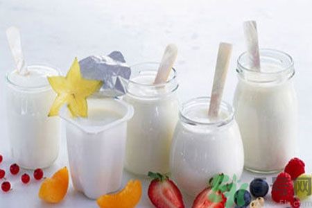 寶寶可以喝酸奶嗎？寶寶什么時(shí)候可以喝酸奶?