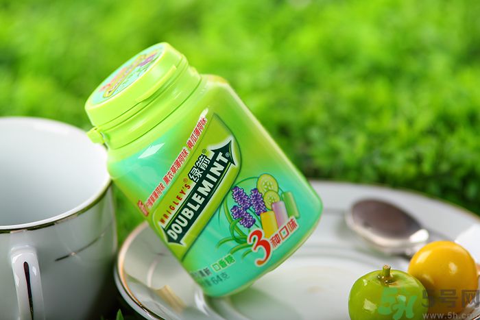 口香糖咽下去怎么辦？口香糖粘在衣服上怎么辦？