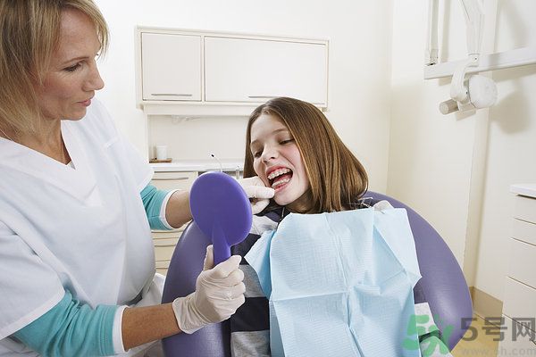 18歲還能戴牙套嗎？戴牙套真的能瘦臉改變臉型嗎？