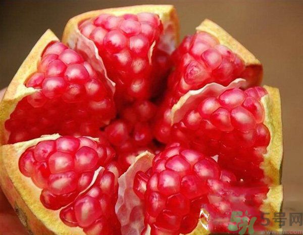 吃新鮮水果能抗皺嗎？防皺紋要吃什么？