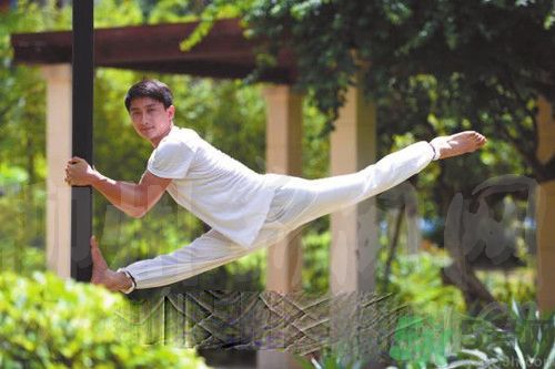 男人劈腿的表現(xiàn)有哪些？怎么判斷一個(gè)男人是否劈腿？