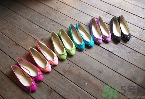 鞋子磨腳怎么辦？鞋子大了怎么辦？