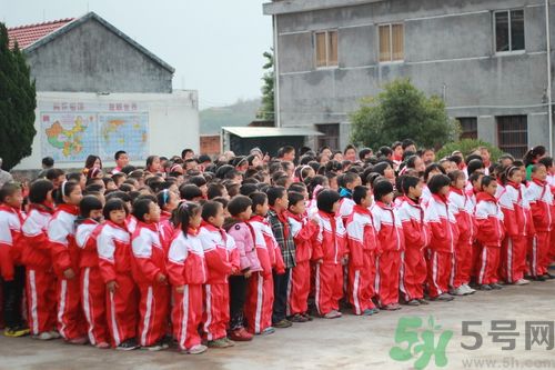 全國幾大經(jīng)典校服 總有一款你穿過嗎？