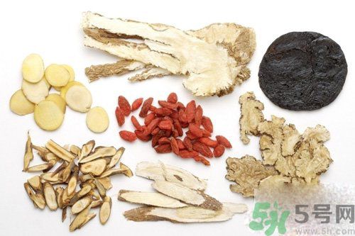 月經(jīng)量少怎么調(diào)理？月經(jīng)量少是什么原因？