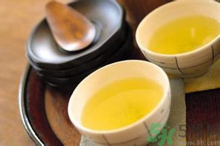 牙齒發(fā)黃怎么辦？牙齒怎么變白？