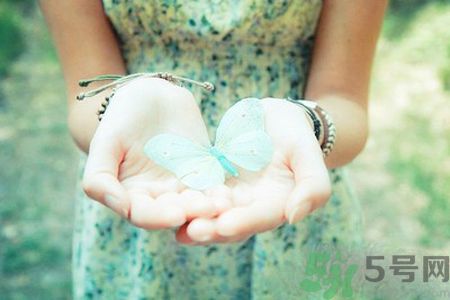 手心出汗怎么辦？手心出汗是怎么回事？