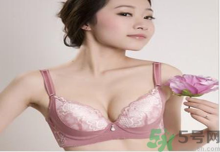 什么內(nèi)衣聚攏效果好？什么內(nèi)衣穿著舒服？