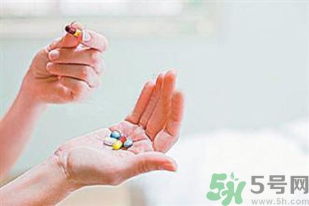 喉嚨發(fā)炎怎么辦？喉嚨發(fā)炎吃什么好得快？