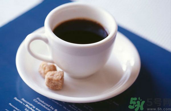 感冒頭痛可以喝咖啡嗎？頭痛喝咖啡好嗎？