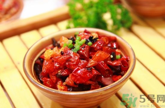 高血壓不能吃什么食物？高血壓應(yīng)該吃什么食物？