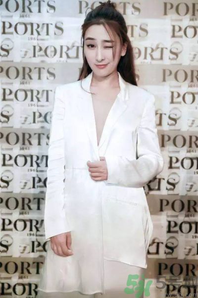 明星花式丸子頭引潮流 波叔這么萌你不愛嗎？