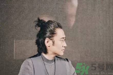 明星花式丸子頭引潮流 波叔這么萌你不愛嗎？