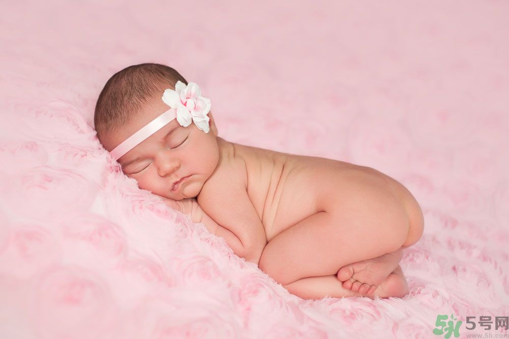 寶寶趴著睡覺好嗎？寶寶趴著睡覺是怎么回事？