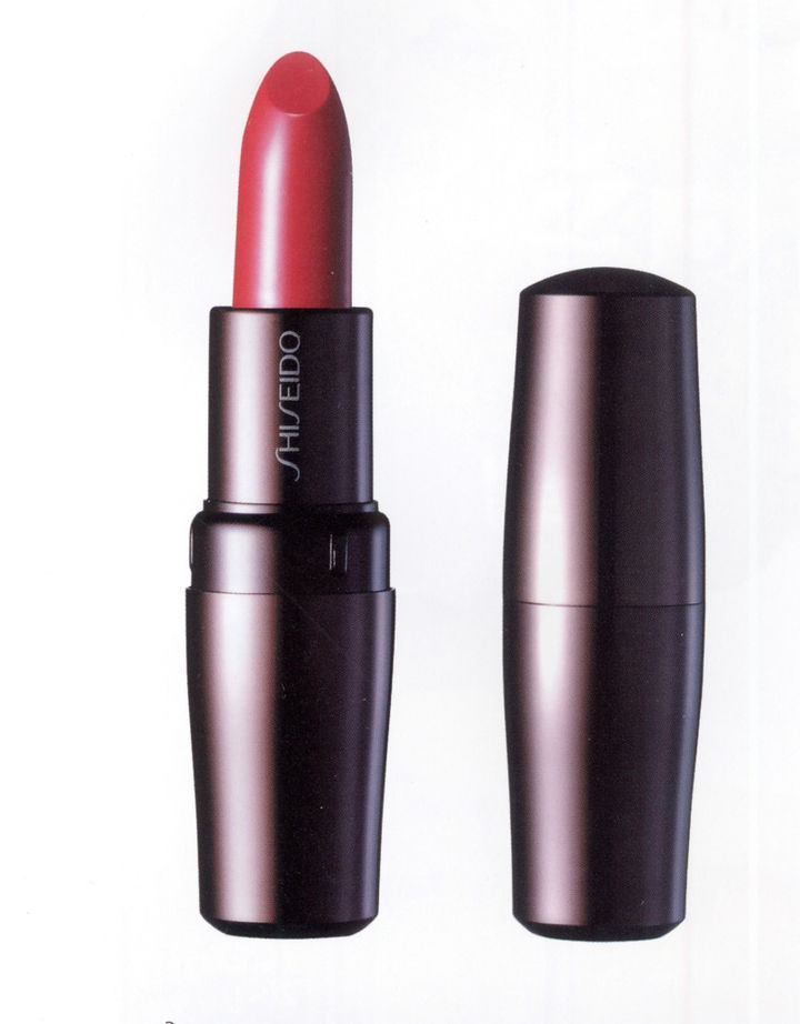 口紅這么紅含鉛量很高你知道嗎？使用口紅的注意事項(xiàng)！